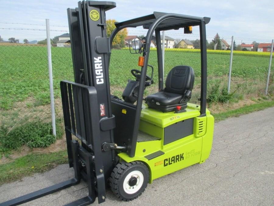 Вилочный погрузчик Clark C35D